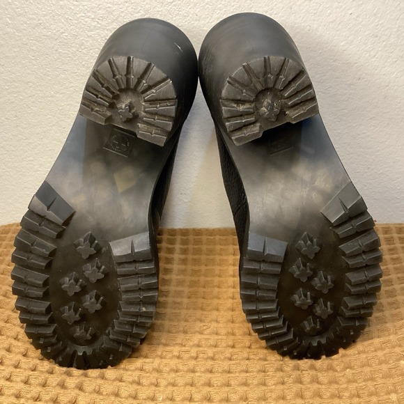 DR DOC MARTENS 'Cordelia' Womens Sz 9 Retro Smooth Black Pebbled Leather Heels - Picture 5 of 7